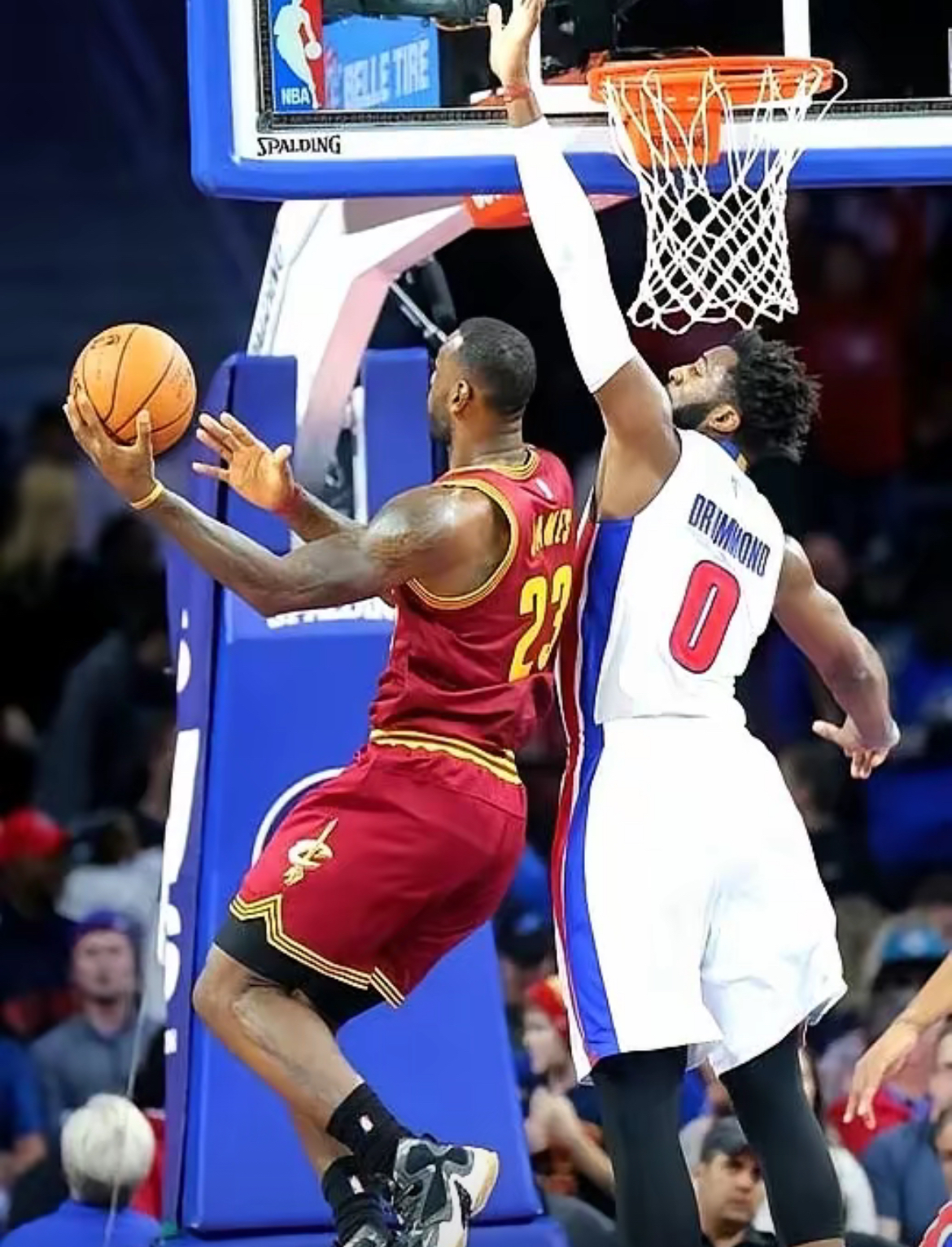 76人绝地反击步行者,威斯布鲁克完成帽子戏法 76人绝地反击步行者,威斯布鲁克完成帽子戏法