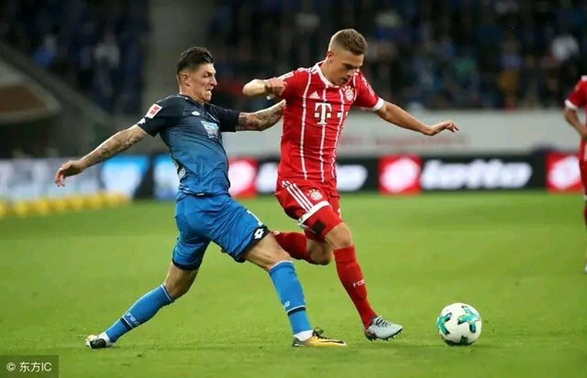 美国横扫多特蒙德,莱万三分雨点燃全场 美国横扫多特蒙德,莱万三分雨点燃全场