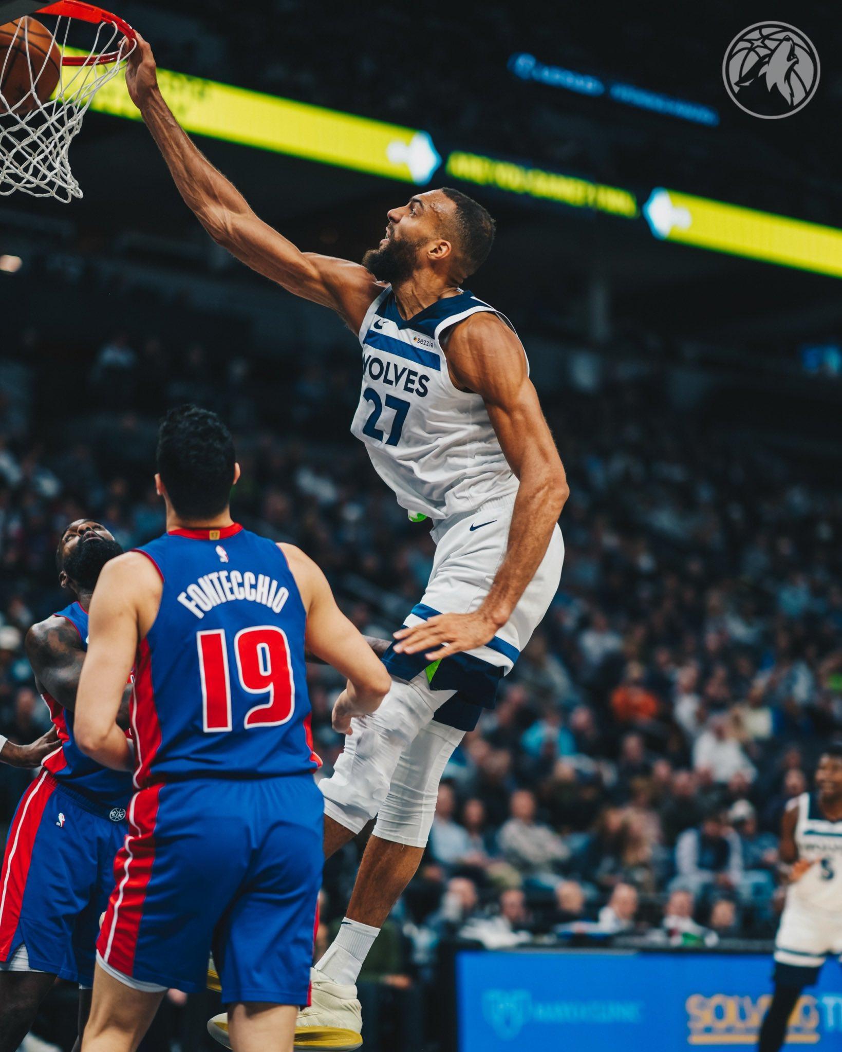 江苏队逆转北京队,戈贝尔带队取胜 江苏队逆转北京队,戈贝尔带队取胜