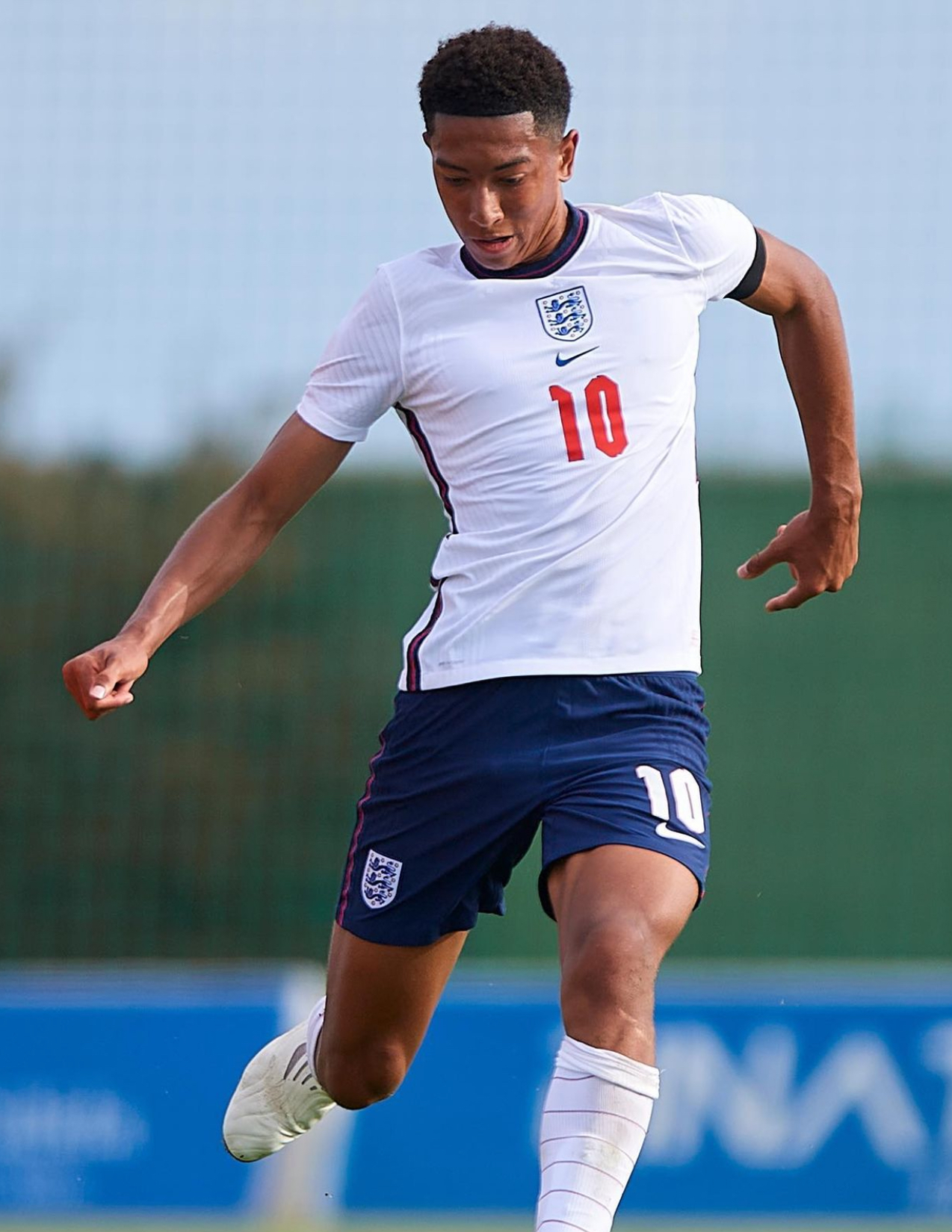 英格兰横扫挪威,贝林厄姆高光表现 英格兰横扫挪威,贝林厄姆高光表现