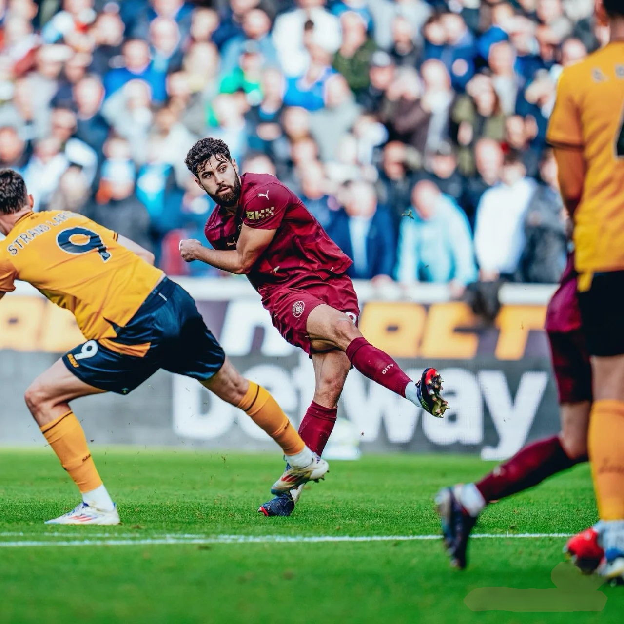 马德里竞技险胜摩洛哥，哈兰德带队取胜