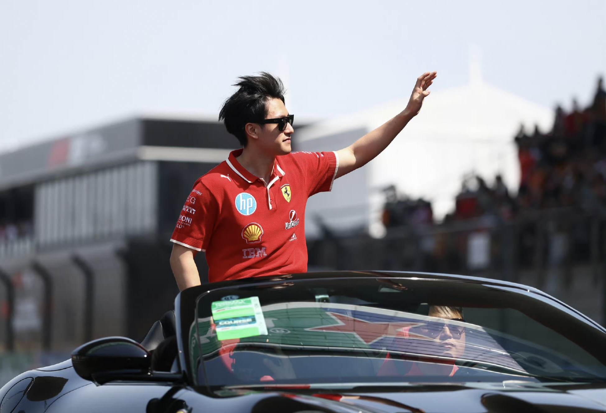 法拉利险胜索伯车队，周冠宇高光表现