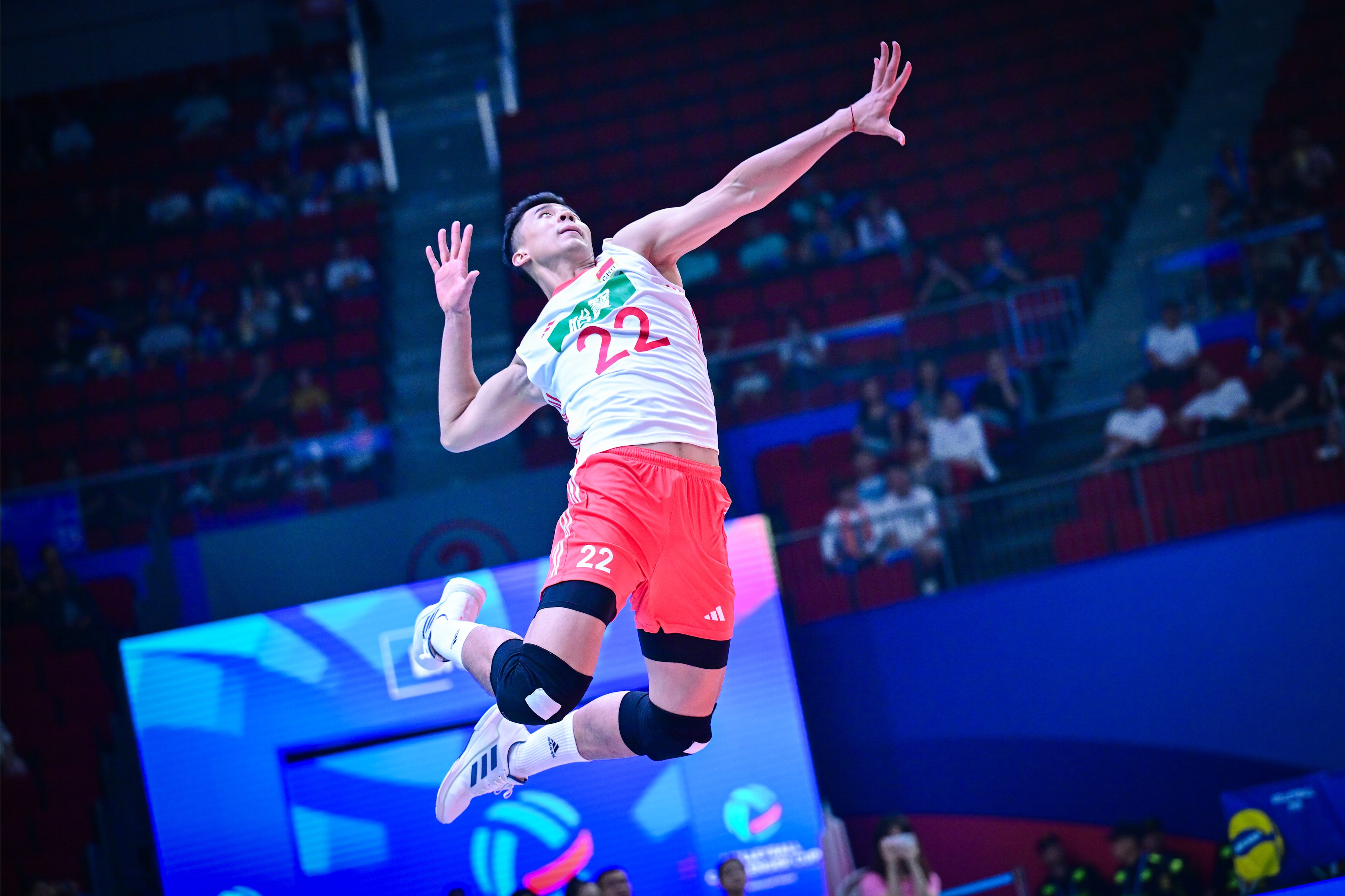 中国队险胜德国队，李梓嘉带队取胜