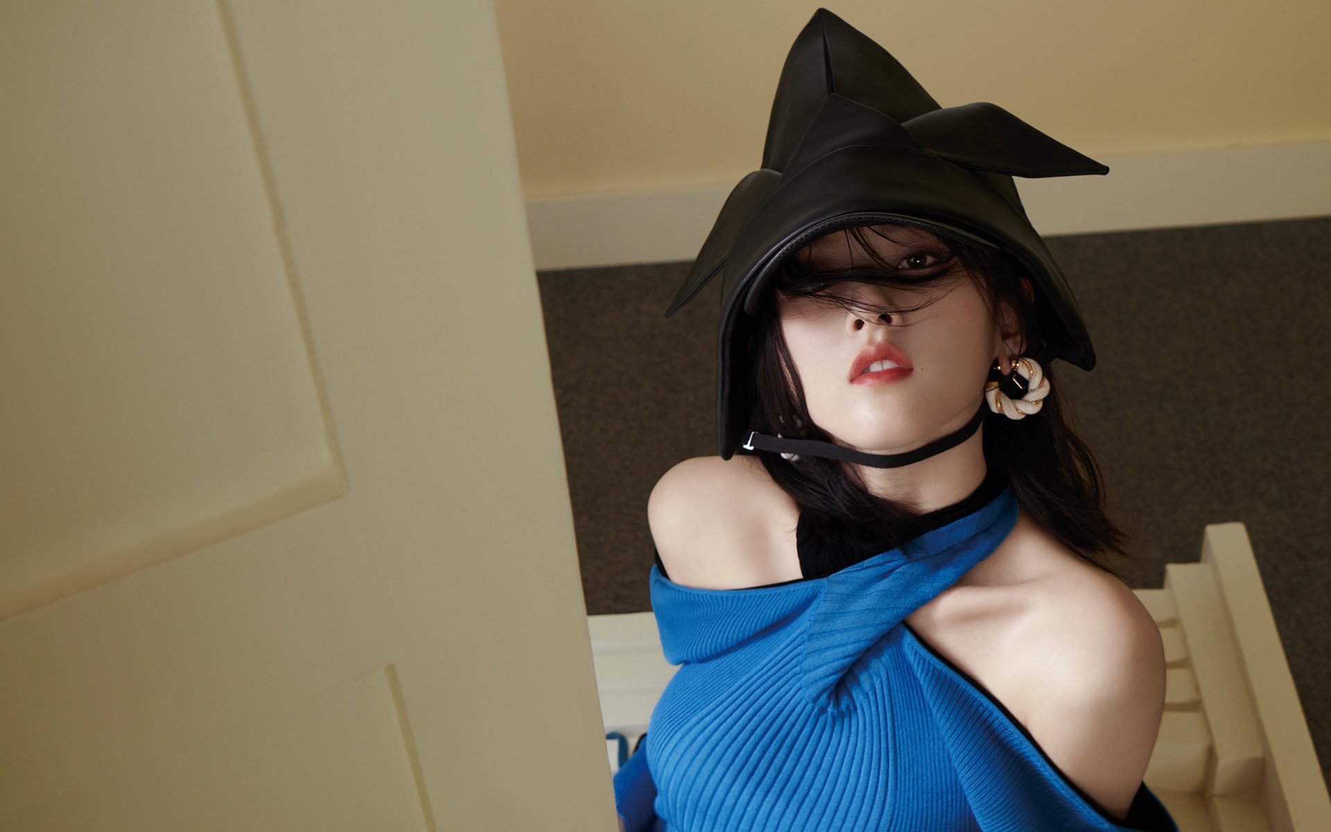 新王登基日，旧主绞杀夜，拉梅洛的疯狂与雄鹿的冰冷宣言