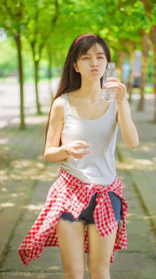 冰岛风暴席卷欧冠,决赛焦点战,黑马逆袭西班牙豪门夺冠