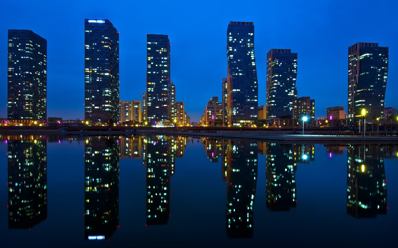 时间的织布机,斯通斯在抢七之夜编织的防守诗篇